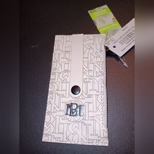 Badgley Mischka White Card Holder